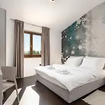 Vila Casa Minerva Majkusi