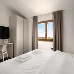 Casa Minerva Vila Majkusi