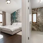 Casa Minerva Majkusi