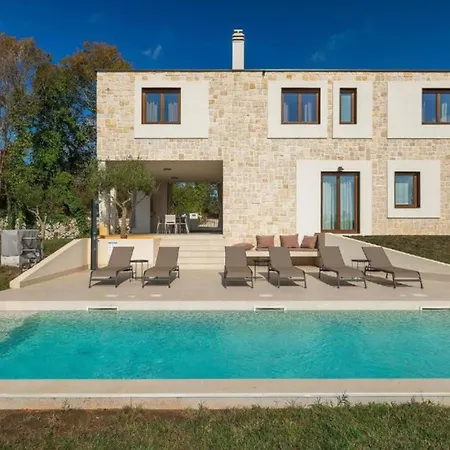 Casa Minerva Villa