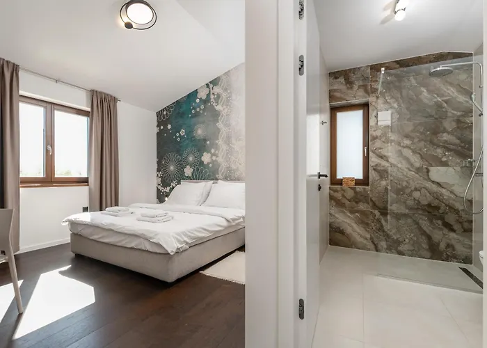 Casa Minerva Majkusi