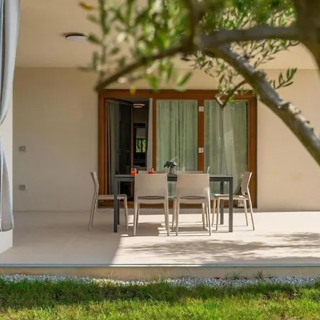 Villa Casa Minerva Majkusi