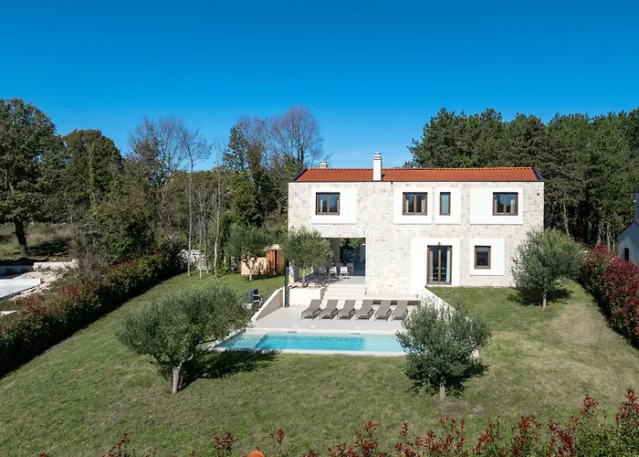 Casa Minerva Villa *