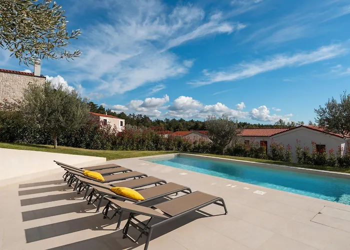 Casa Minerva * Majkusi